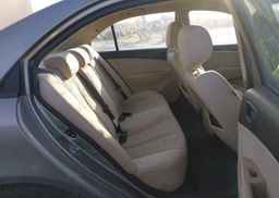 2010 HYUNDAI SONATA GL