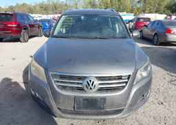 2010 VOLKSWAGEN TIGUAN