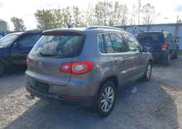 2010 VOLKSWAGEN TIGUAN