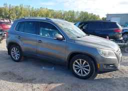 2010 VOLKSWAGEN TIGUAN