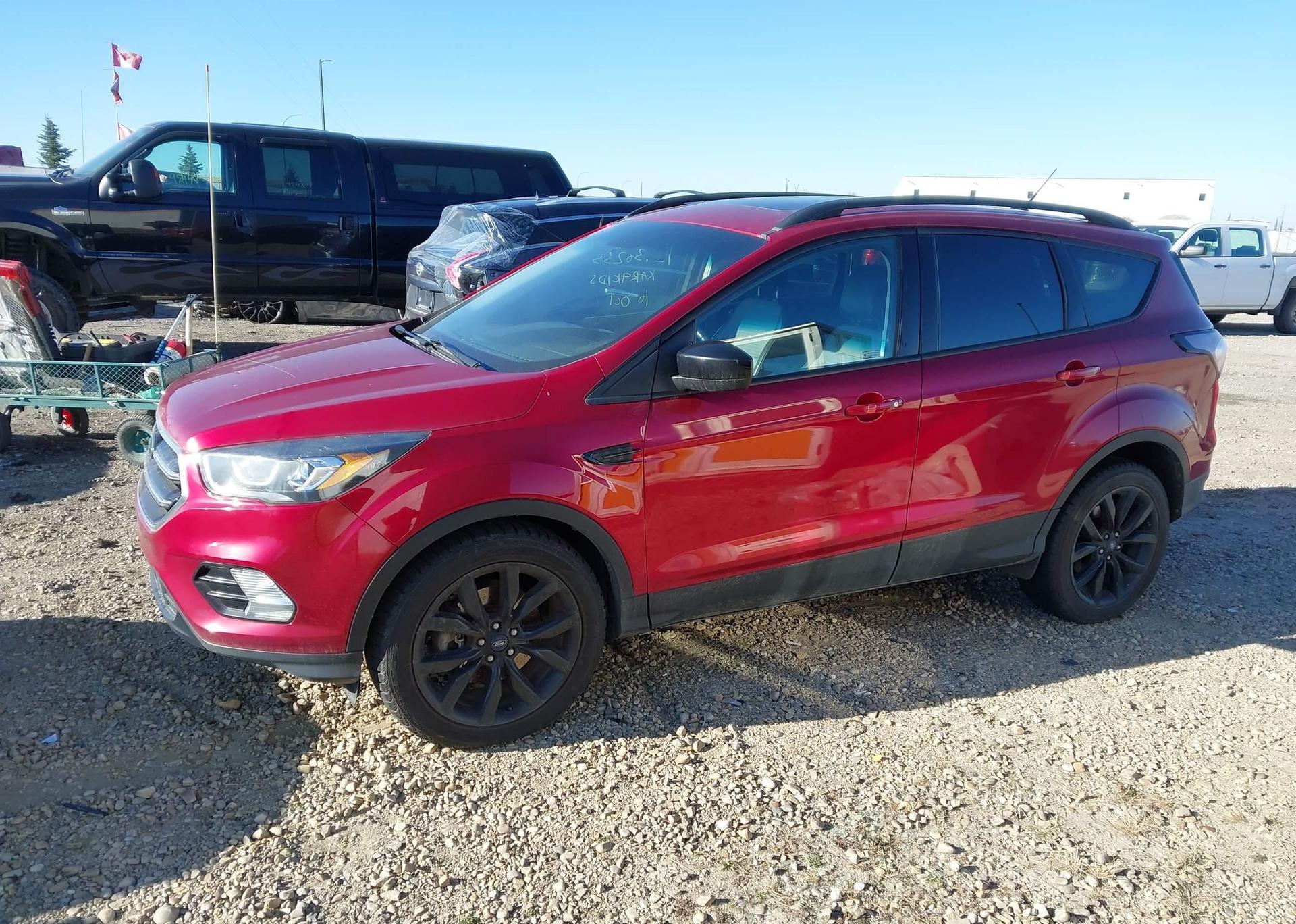 2017 FORD ESCAPE SE