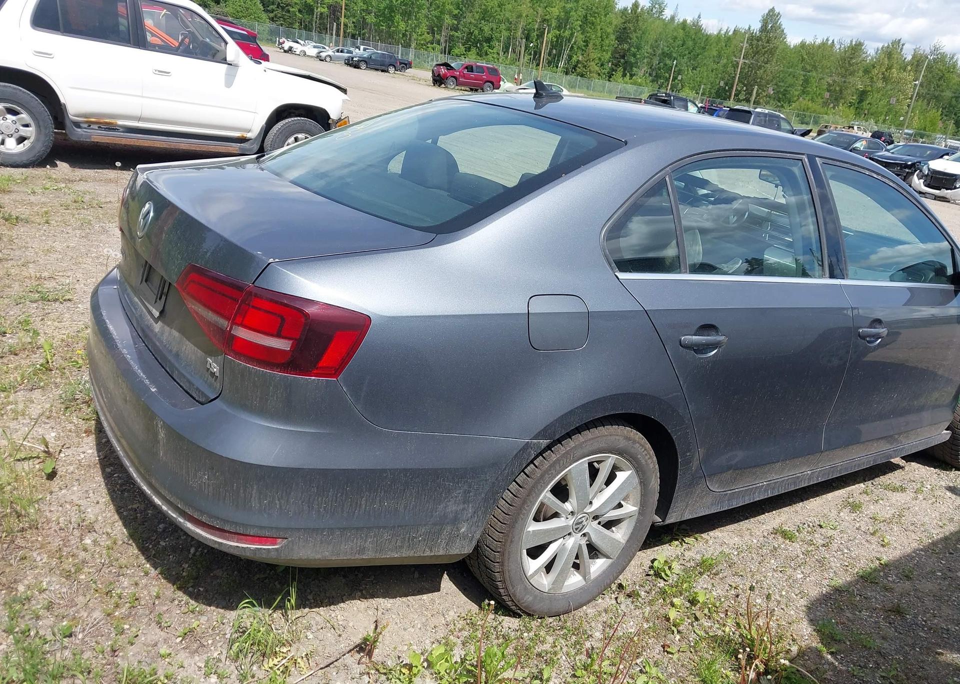 2016 VOLKSWAGEN JETTA