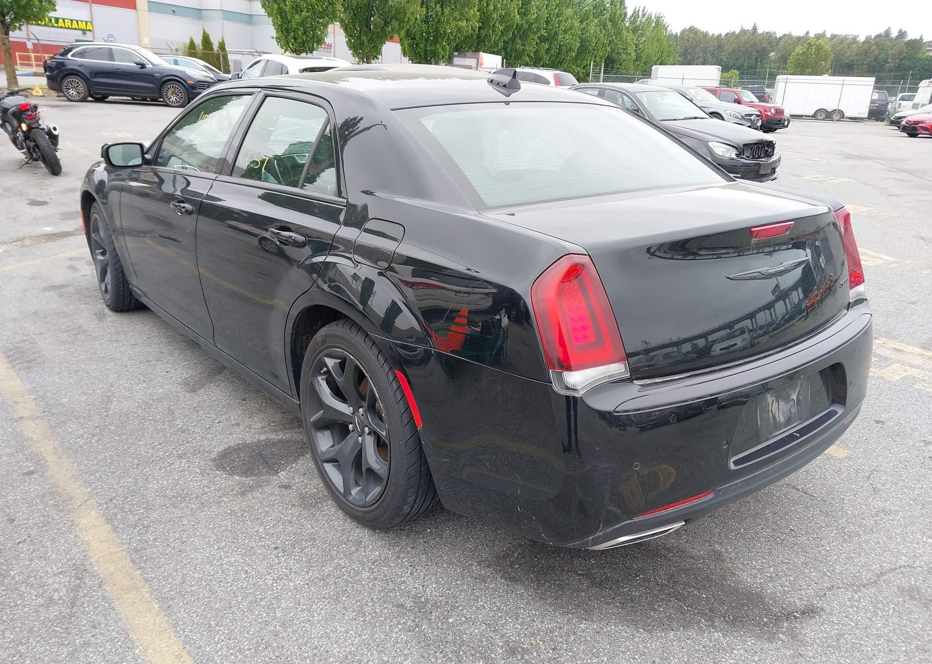 2022 CHRYSLER 300