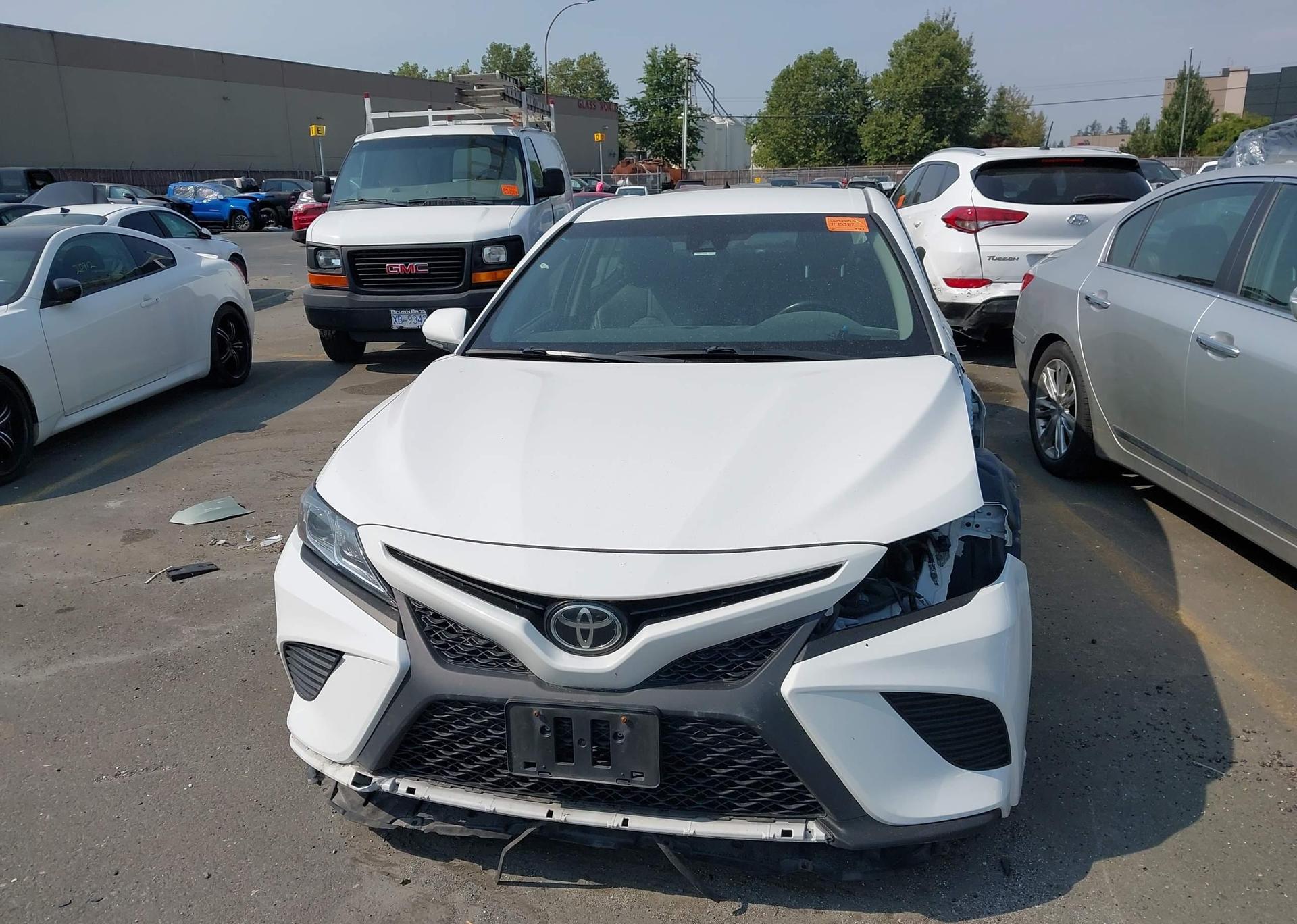 2018 TOYOTA CAMRY