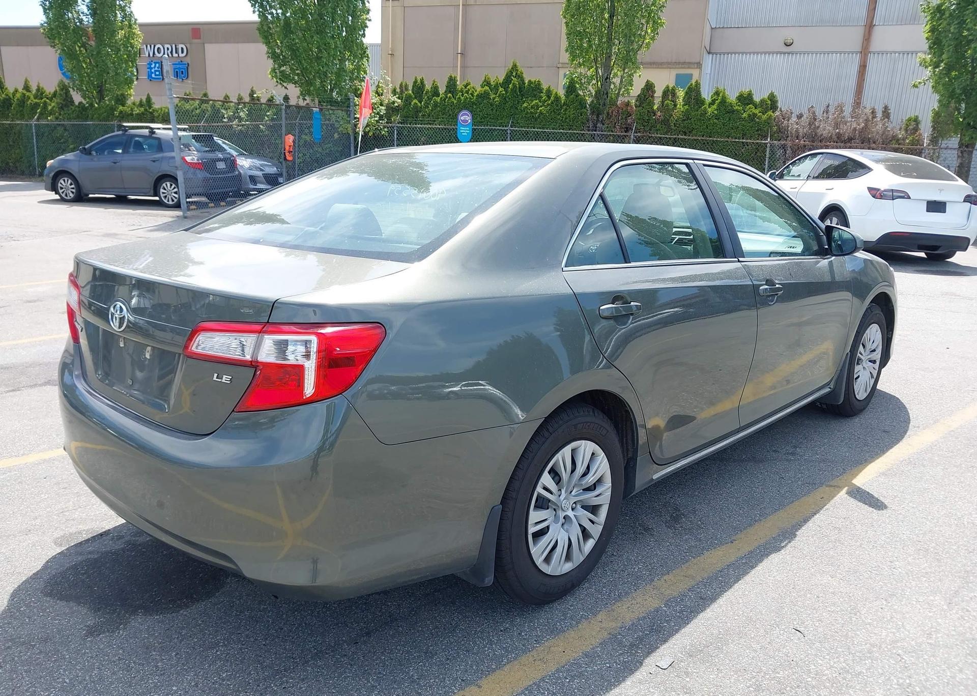 2012 TOYOTA CAMRY