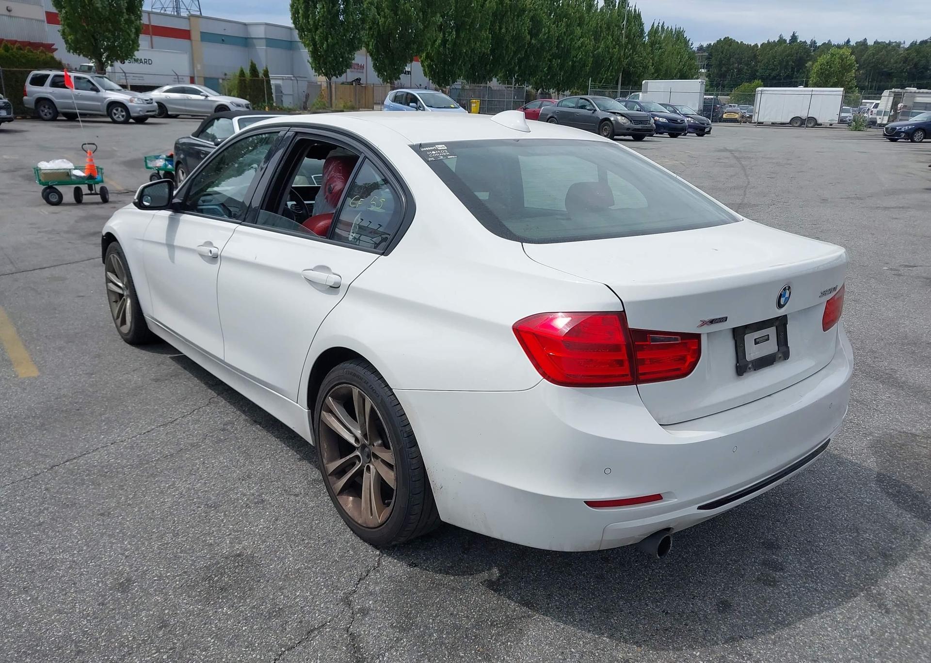 2015 BMW 320I