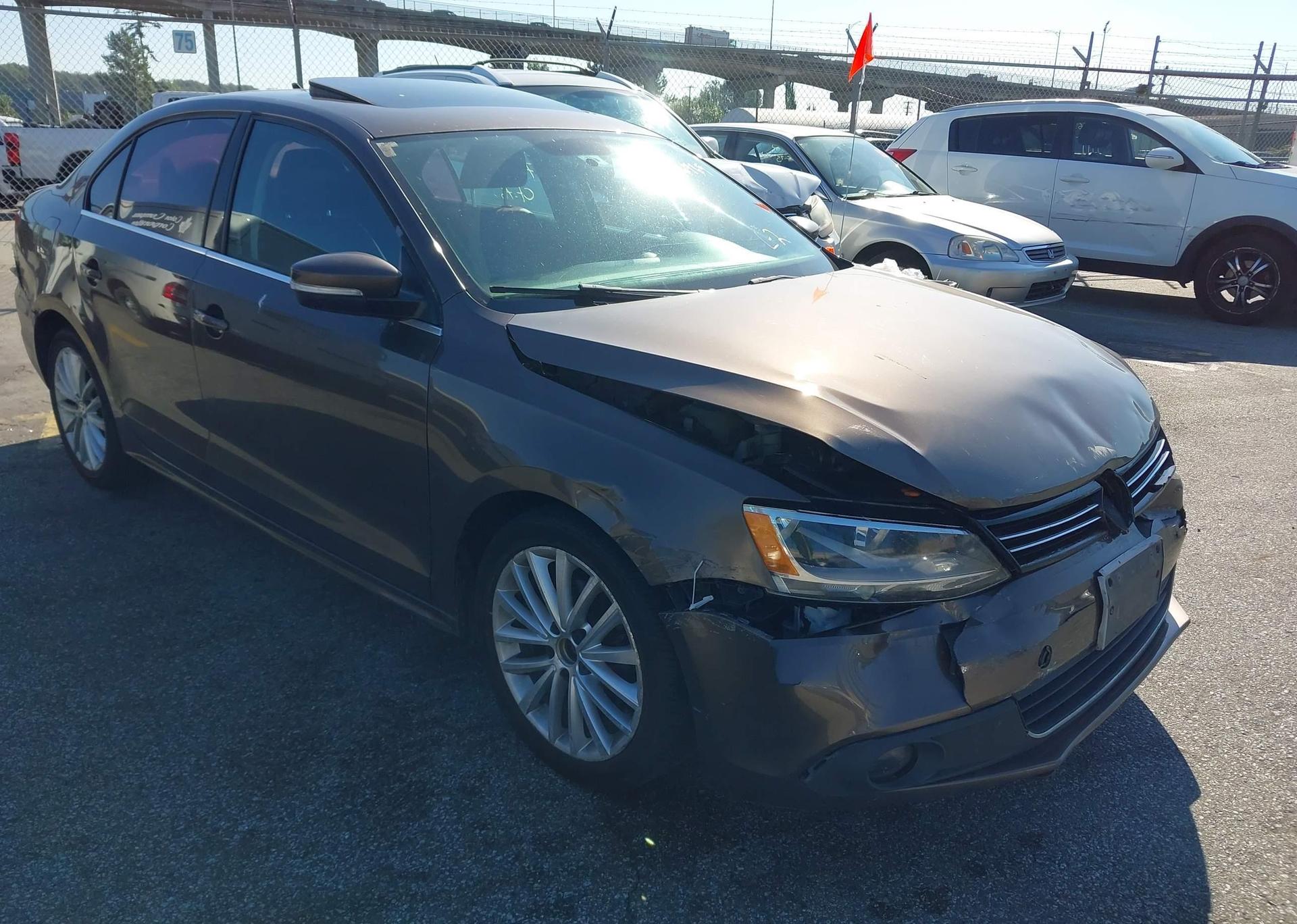 2011 VOLKSWAGEN JETTA