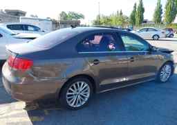 2011 VOLKSWAGEN JETTA