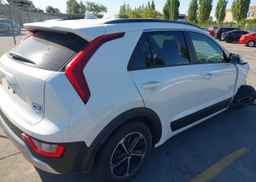 2023 KIA NIRO