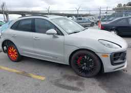2024 PORSCHE MACAN