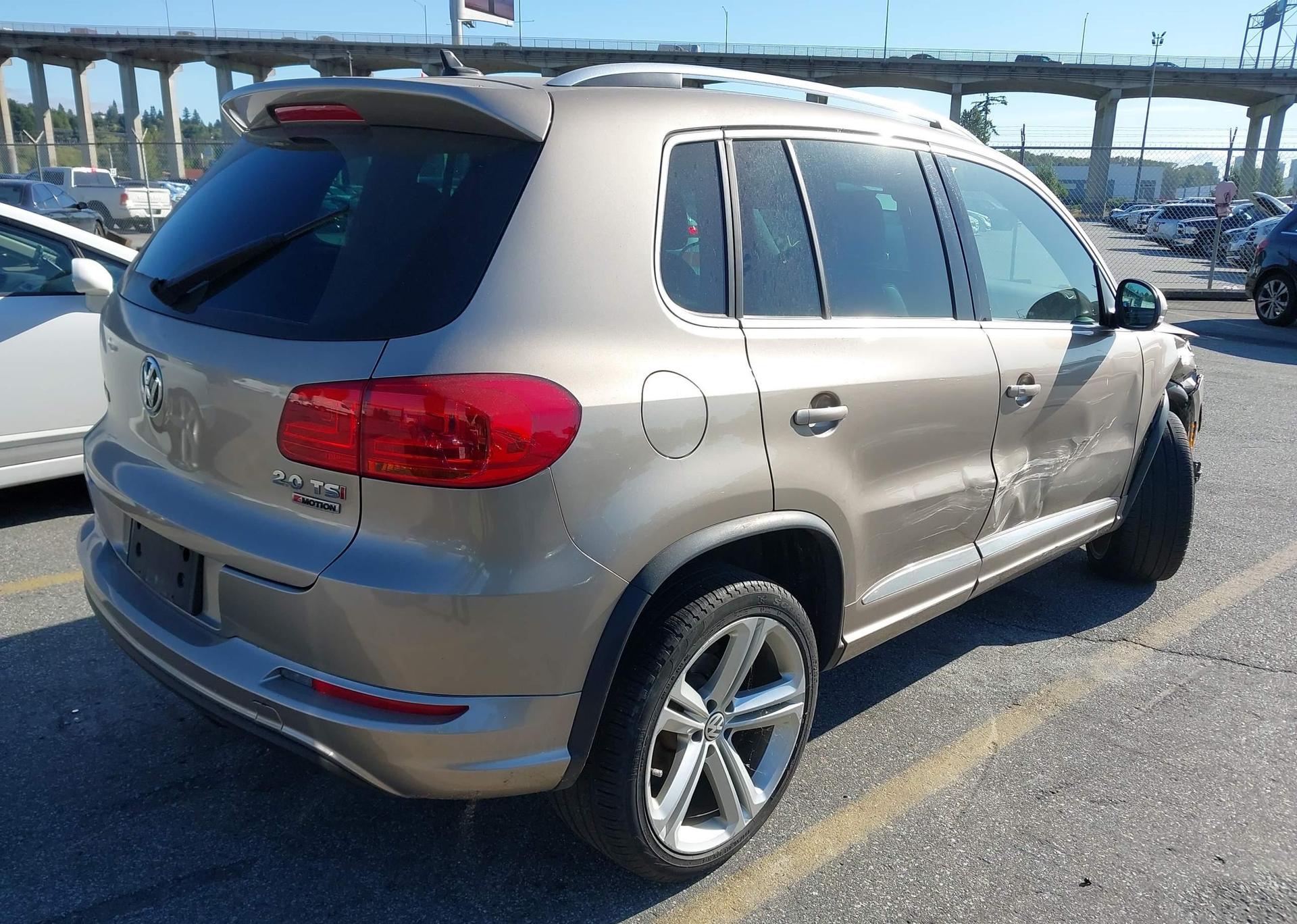 2016 VOLKSWAGEN TIGUAN COMFORT