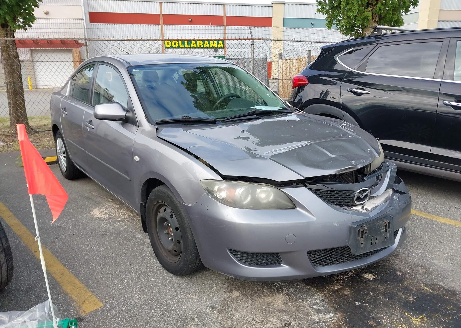 2005 MAZDA 3 I