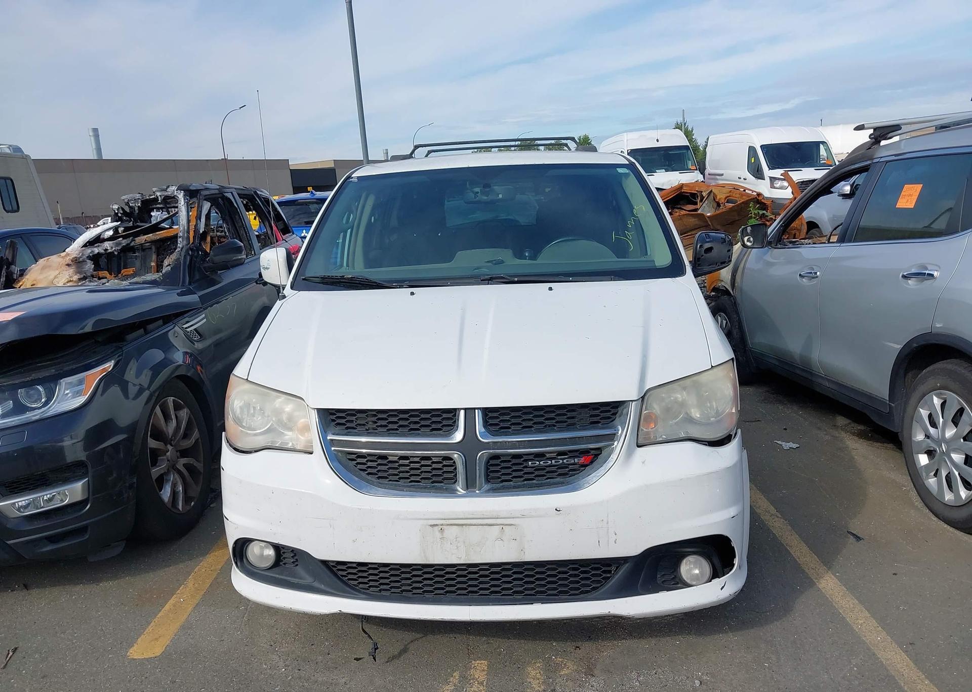 2014 DODGE GRAND CARAVAN CREW