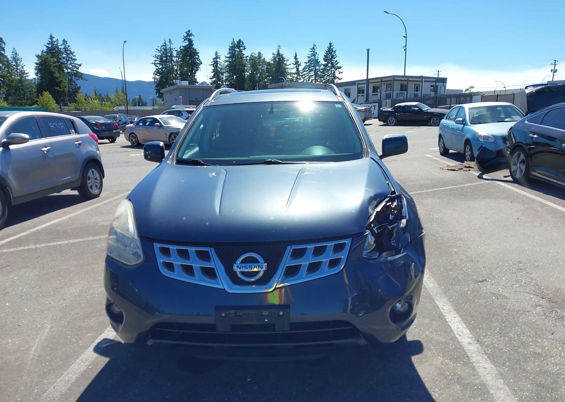 2013 NISSAN ROGUE S