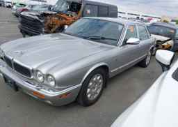 1999 JAGUAR XJ8