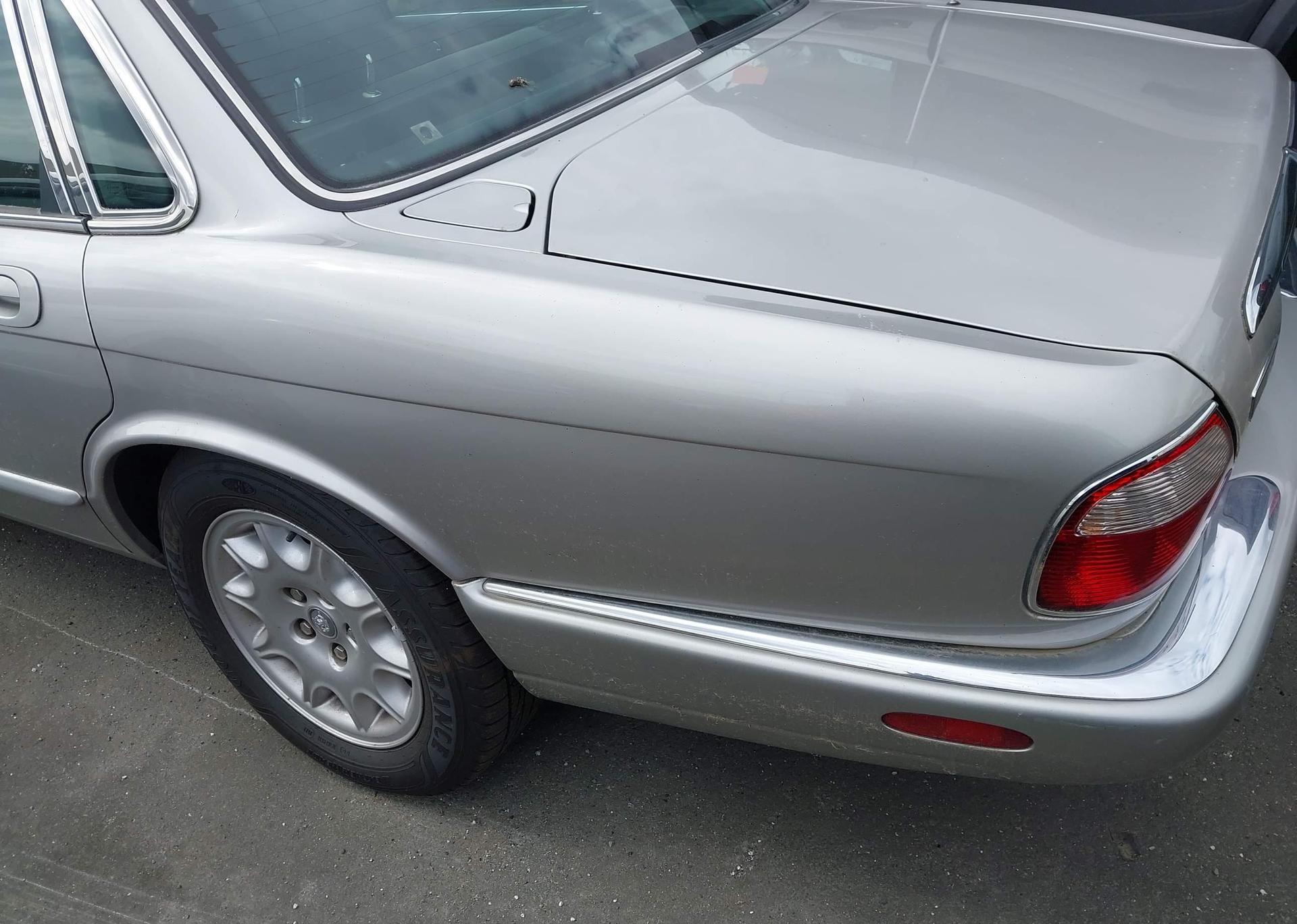 1999 JAGUAR XJ8