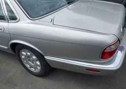 1999 JAGUAR XJ8