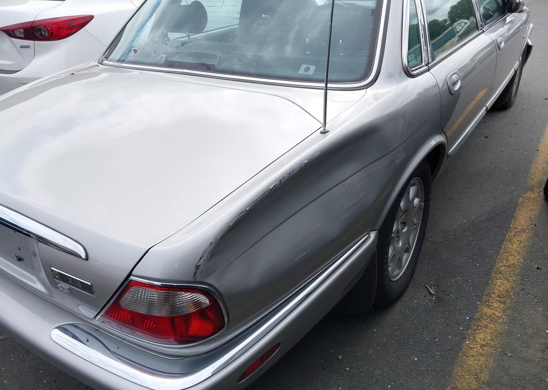 1999 JAGUAR XJ8