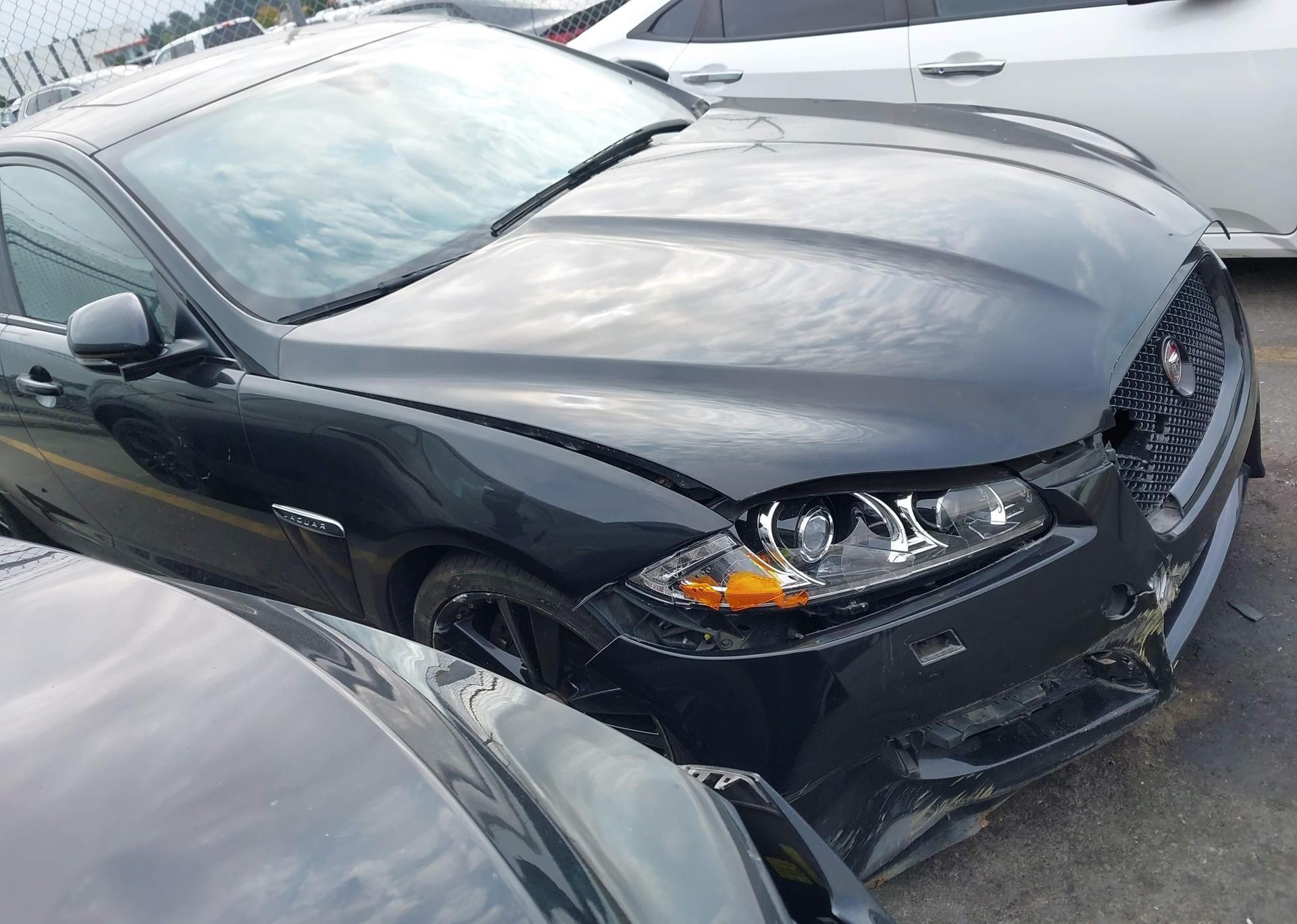 2015 JAGUAR XF
