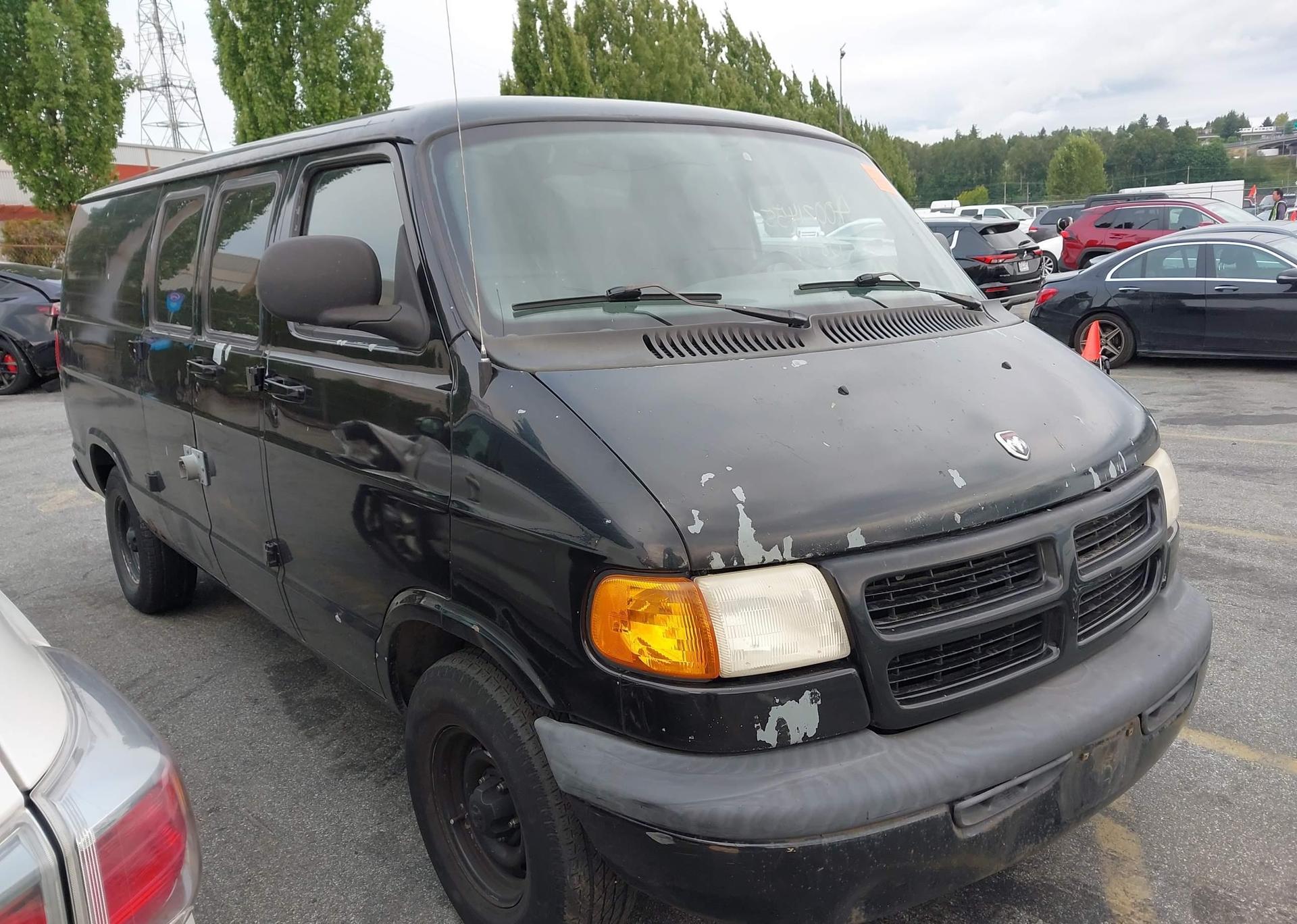2001 DODGE RAM VAN B1500