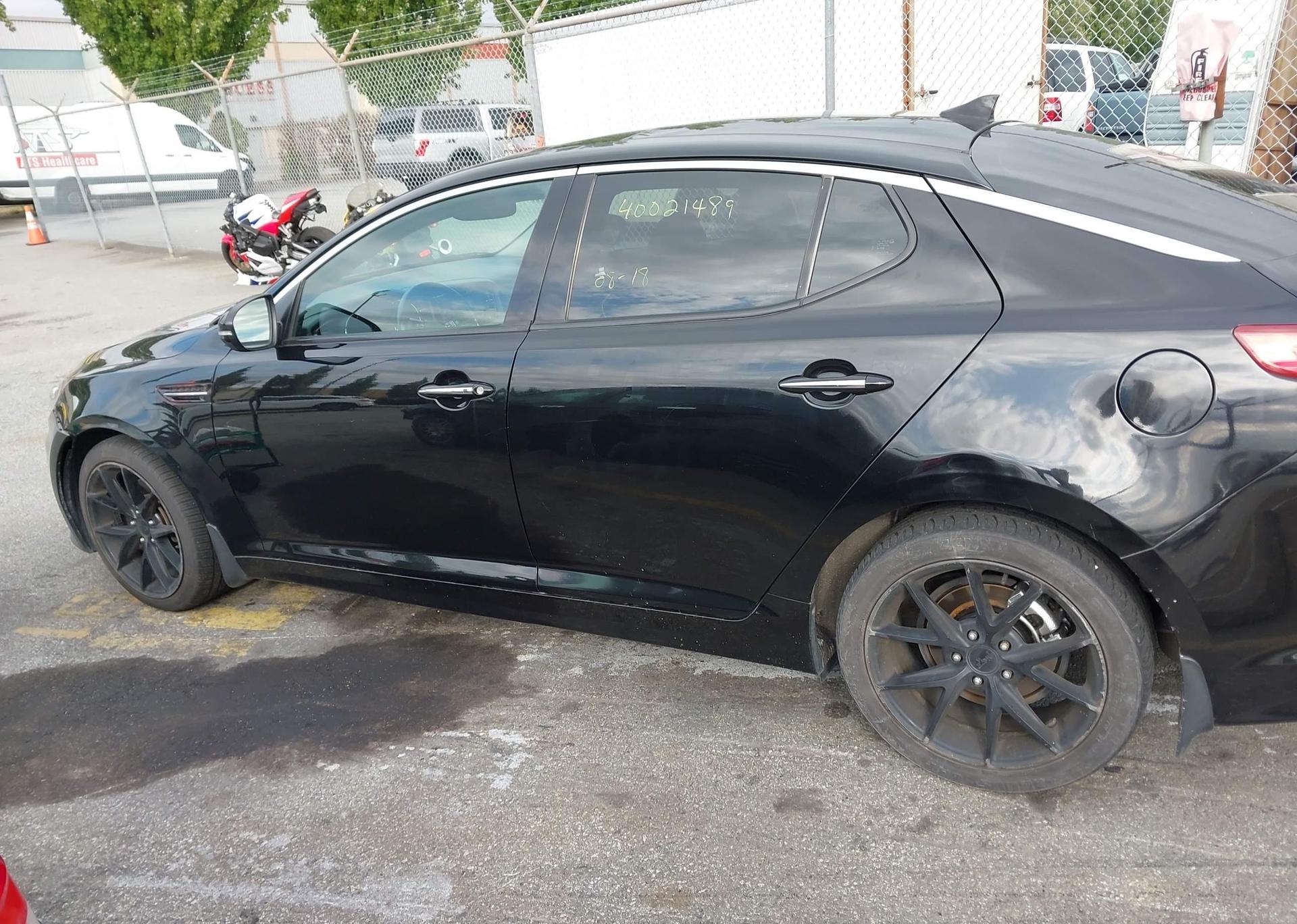 2011 KIA Optima SX