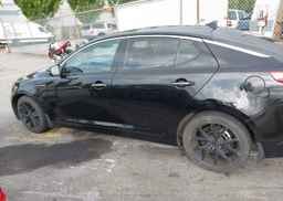 2011 KIA Optima SX