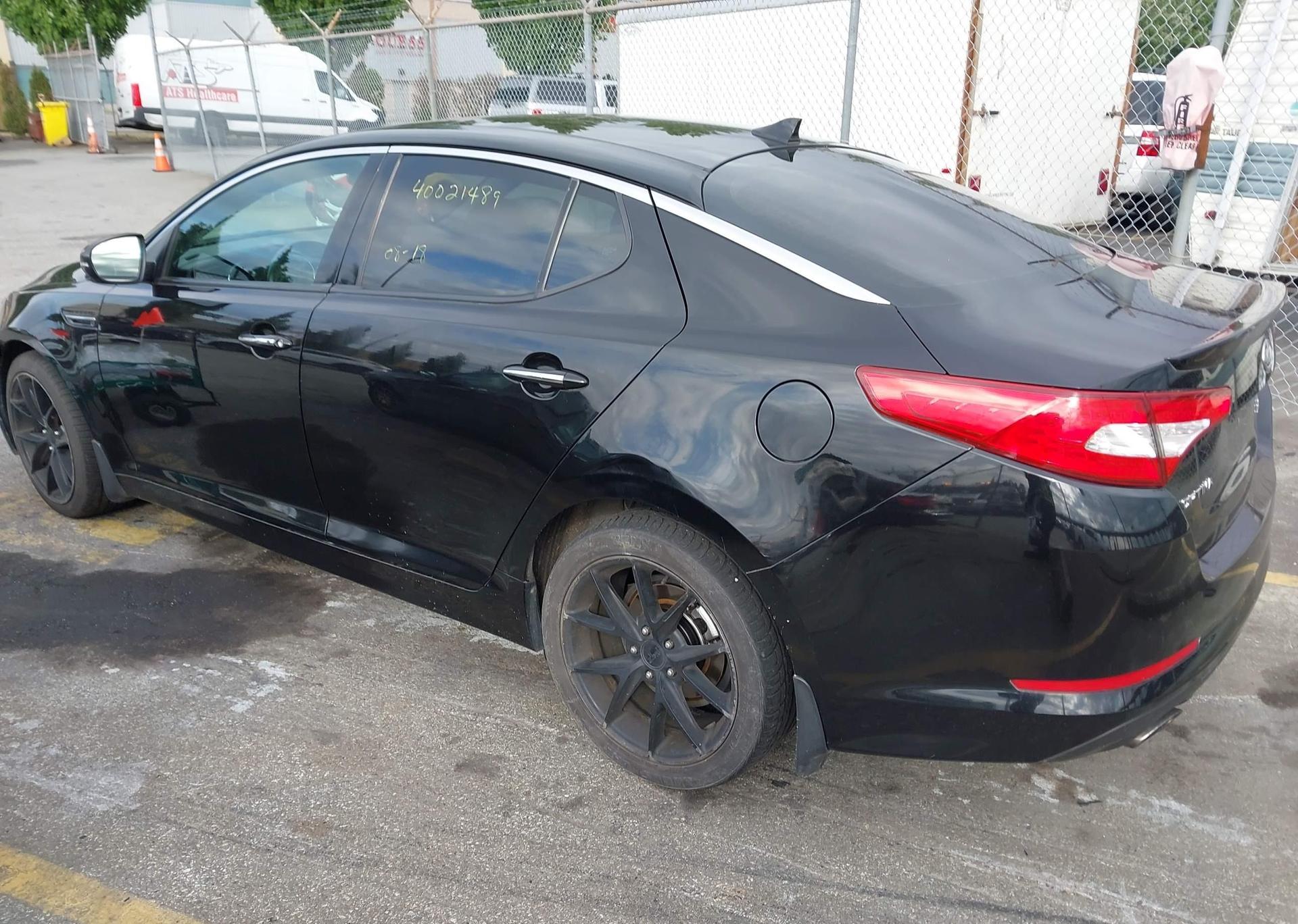 2011 KIA Optima SX