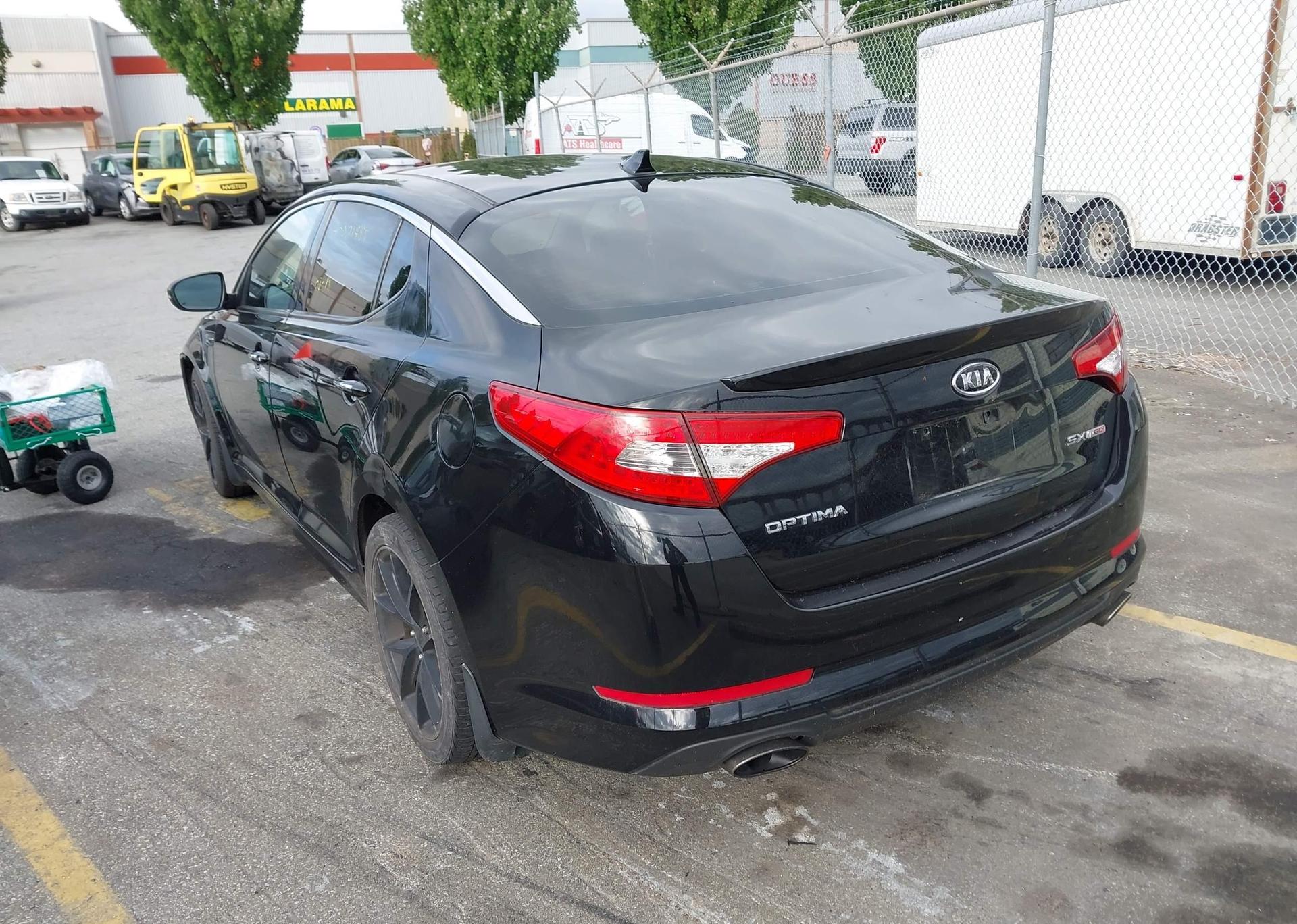 2011 KIA Optima SX