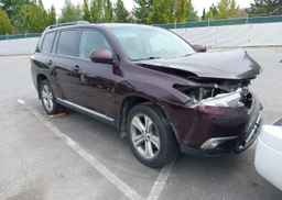 2011 TOYOTA HIGHLANDER SE