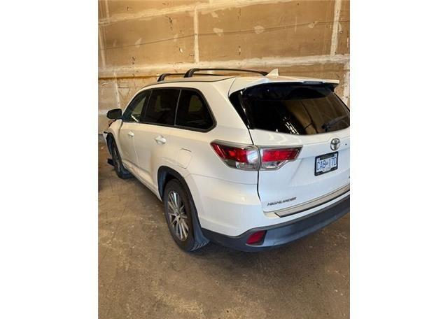 2016 TOYOTA highlander xle