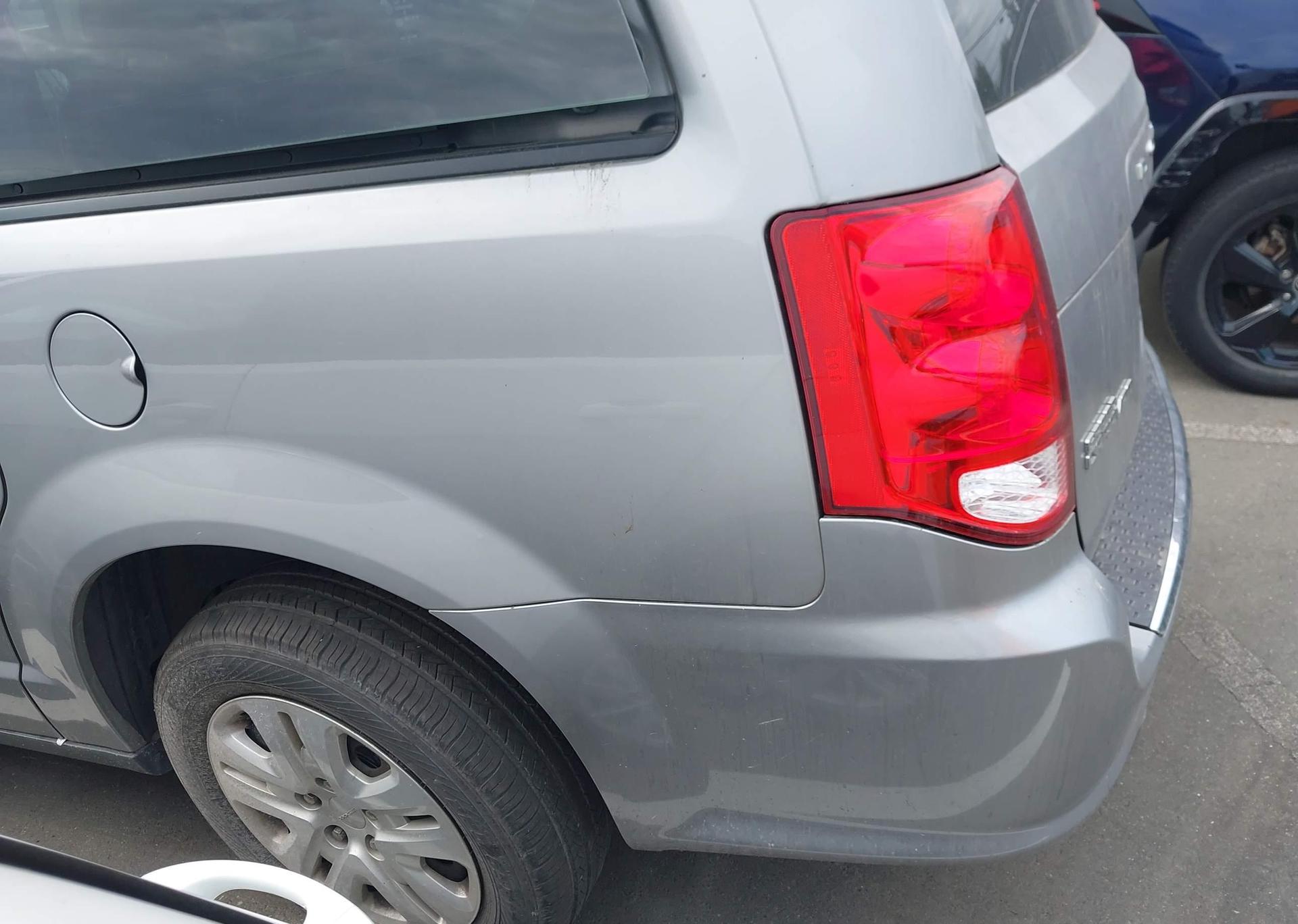 2016 DODGE GRAND CARAVAN SE