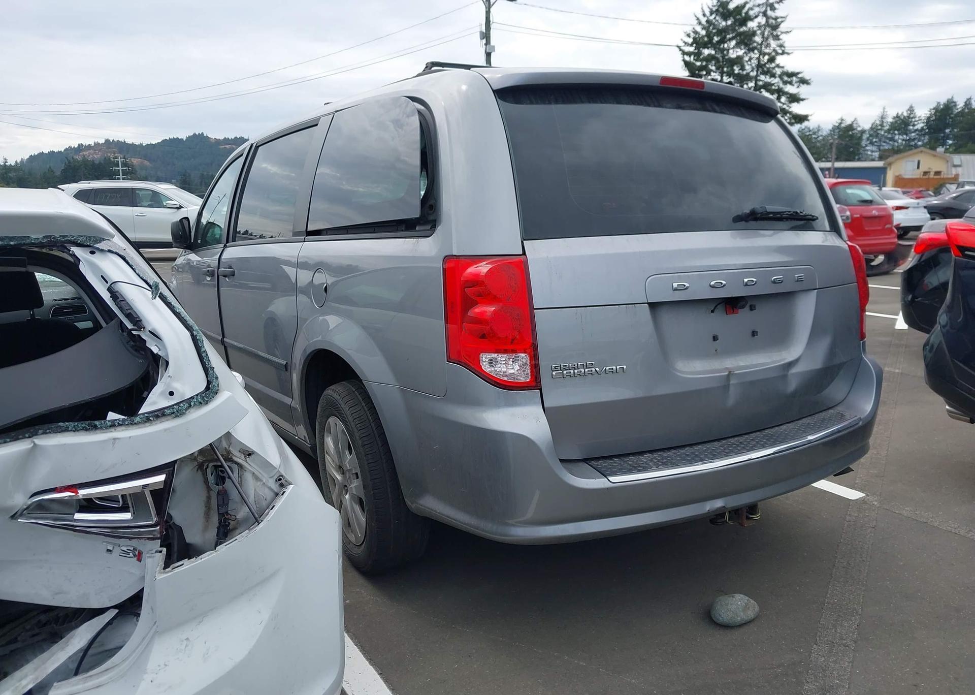 2016 DODGE GRAND CARAVAN SE