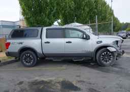2017 NISSAN TITAN