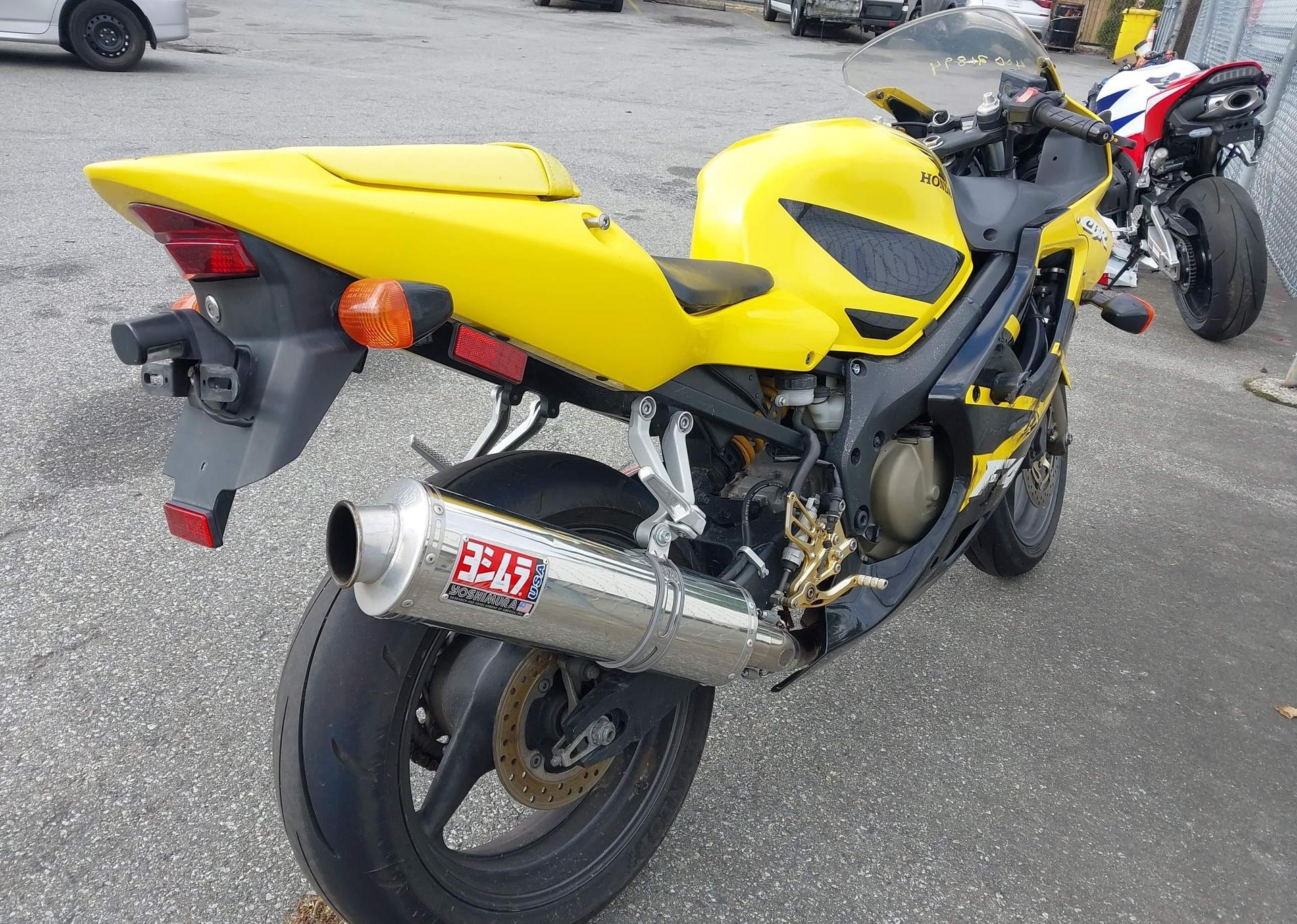 2002 HONDA CBR600 F4