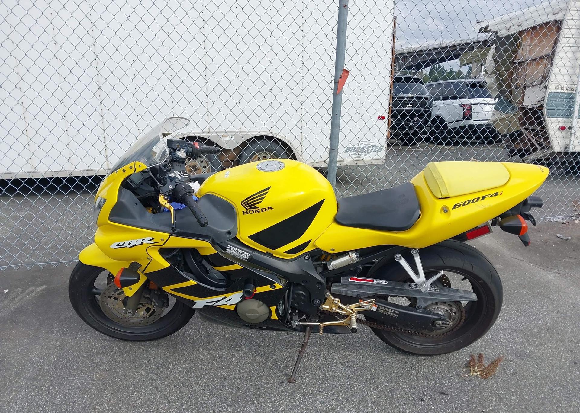 2002 HONDA CBR600 F4