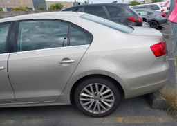 2012 VOLKSWAGEN JETTA
