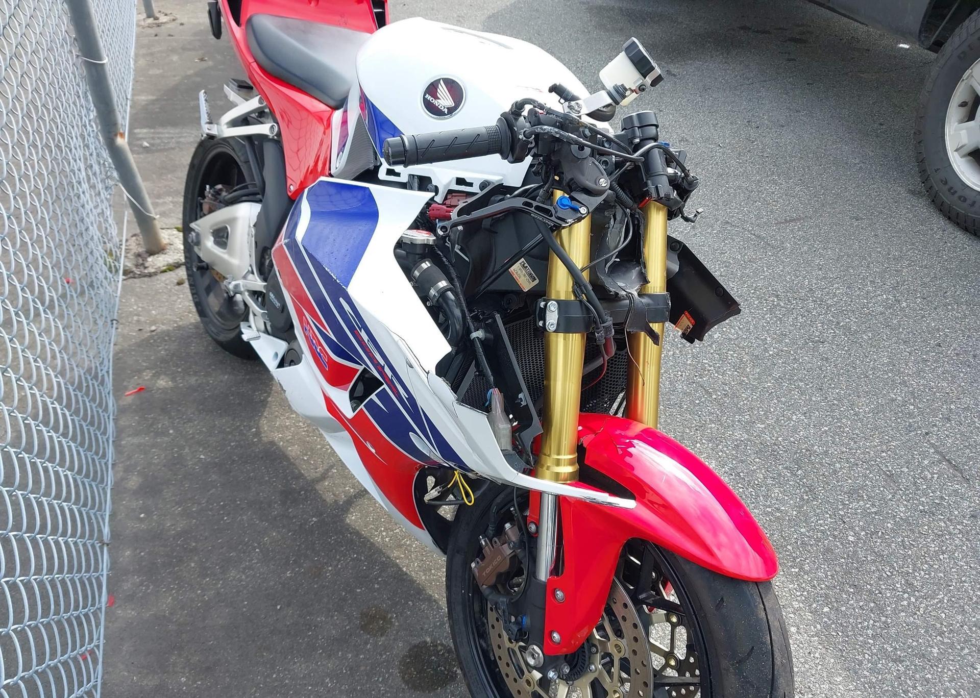 2015 HONDA CBR600 RR-ABS