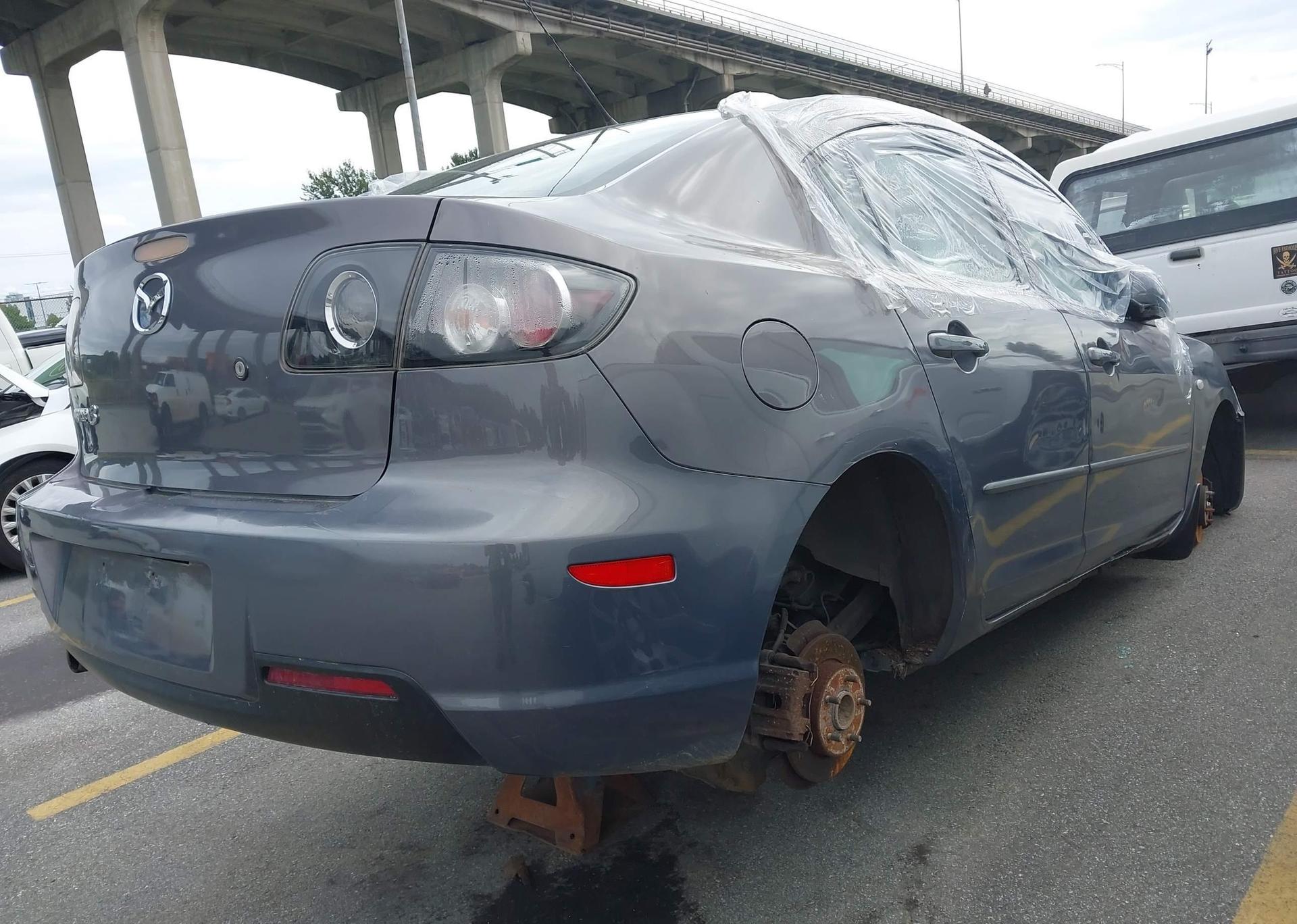 2007 MAZDA 3 I