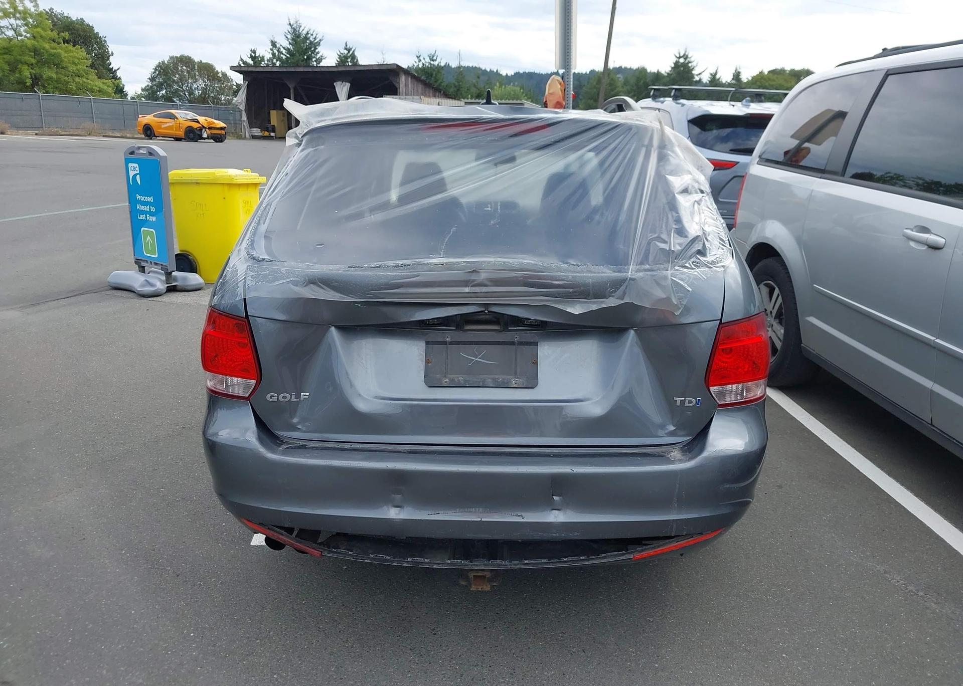 2014 VOLKSWAGEN GOLF