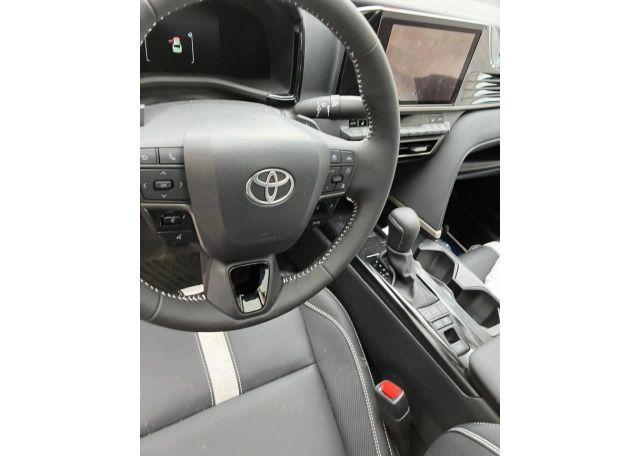 2025 TOYOTA CAMRY