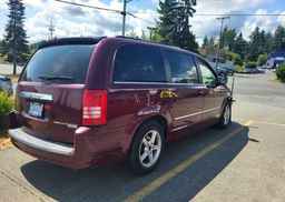 2009 CHRYSLER TOWN & COUNTRY TOURING
