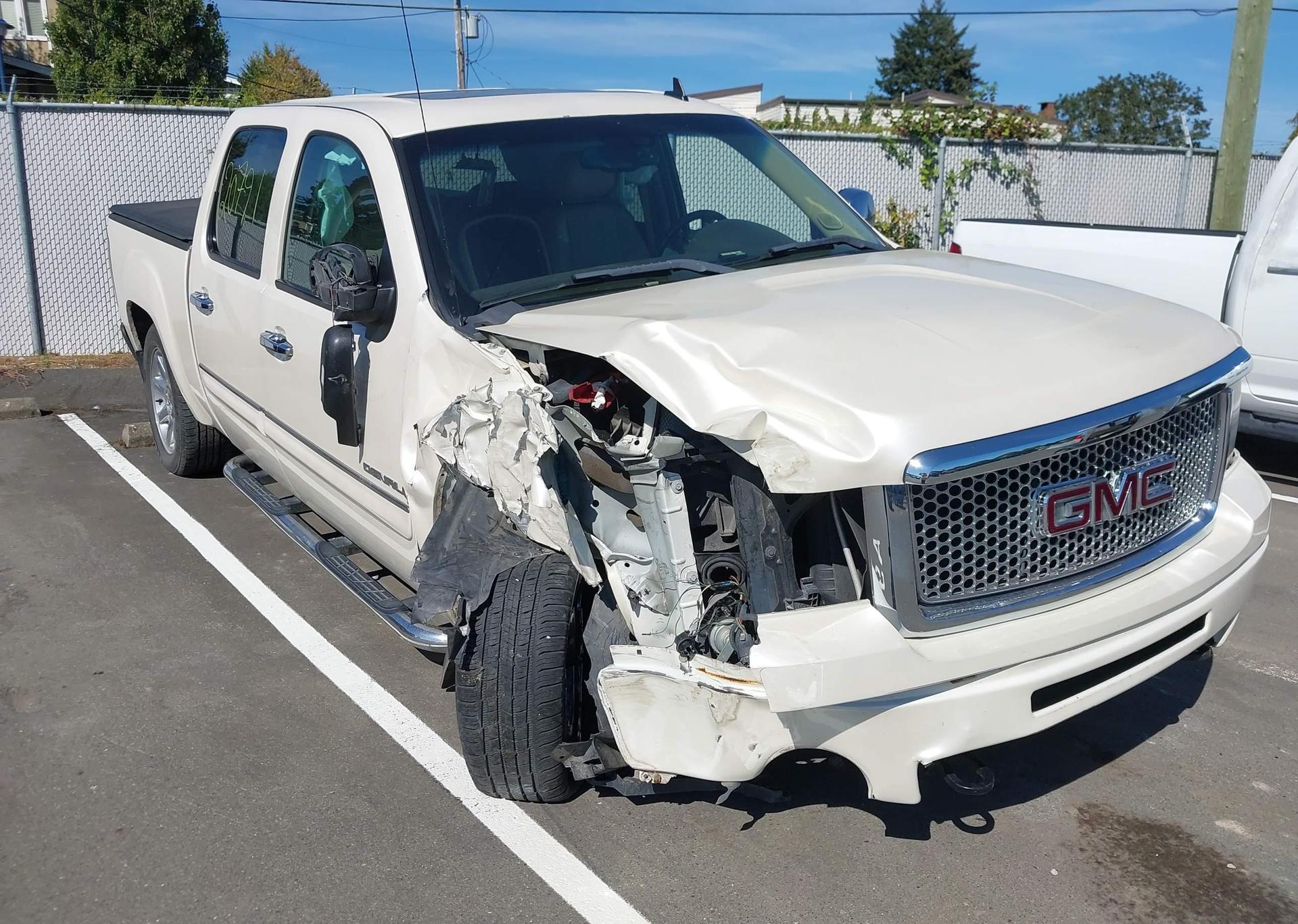 2013 GMC SIERRA K1500 DENALI