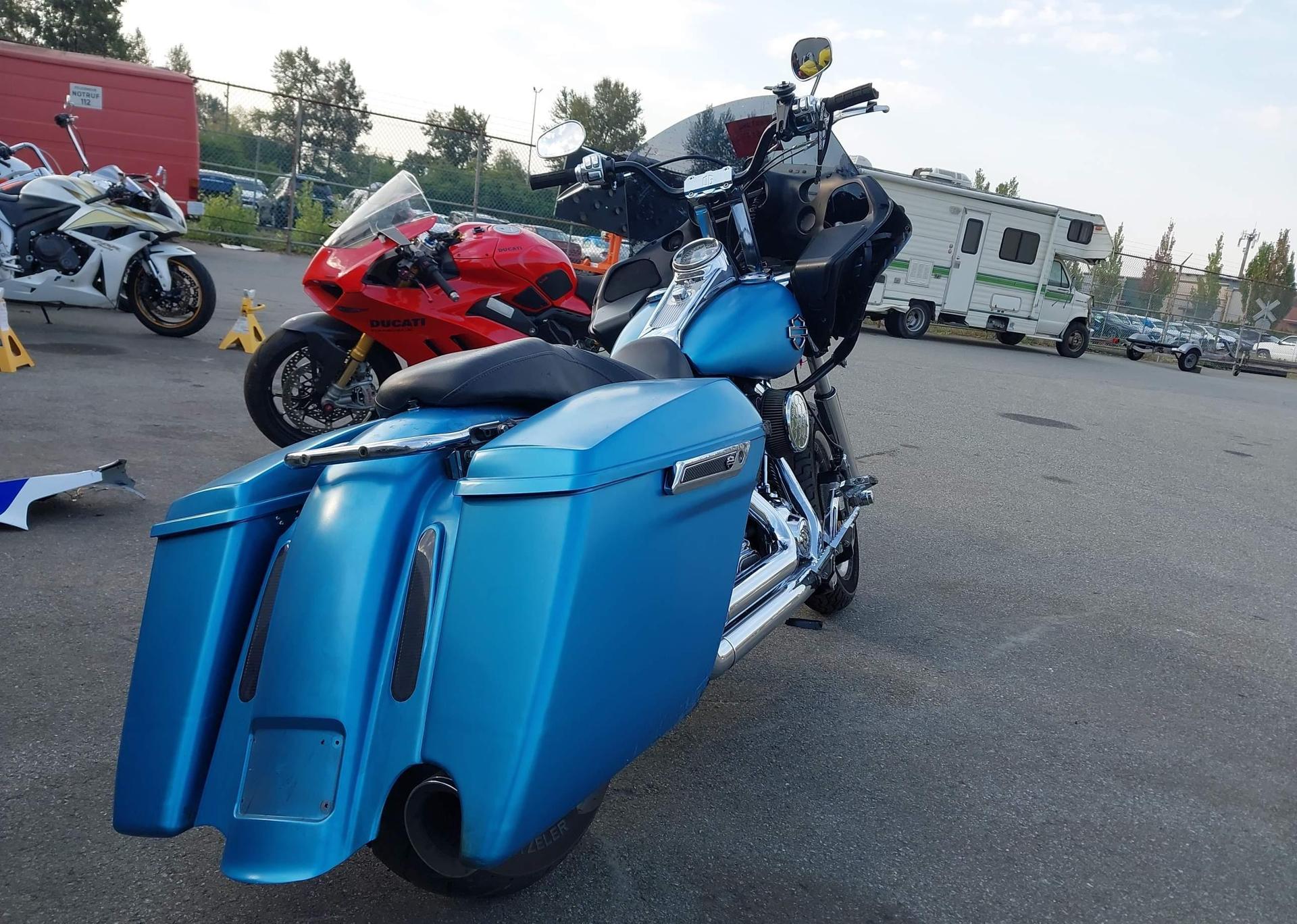 2005 HARLEY-DAVIDSON FLHRSI