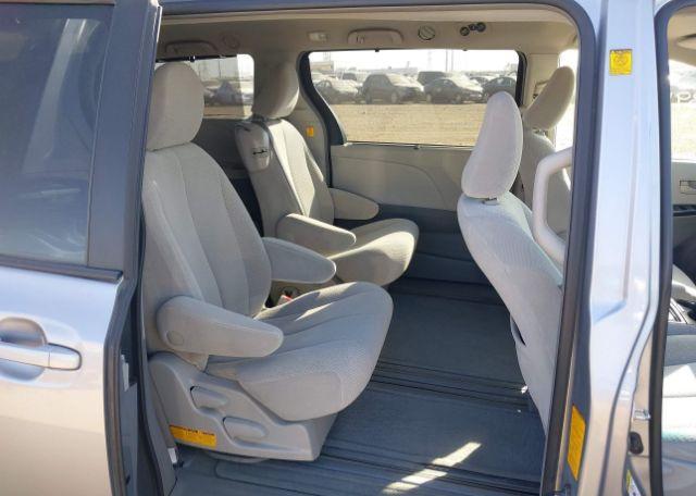 2012 TOYOTA SIENNA LE