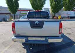 2006 NISSAN FRONTIER KING CAB LE