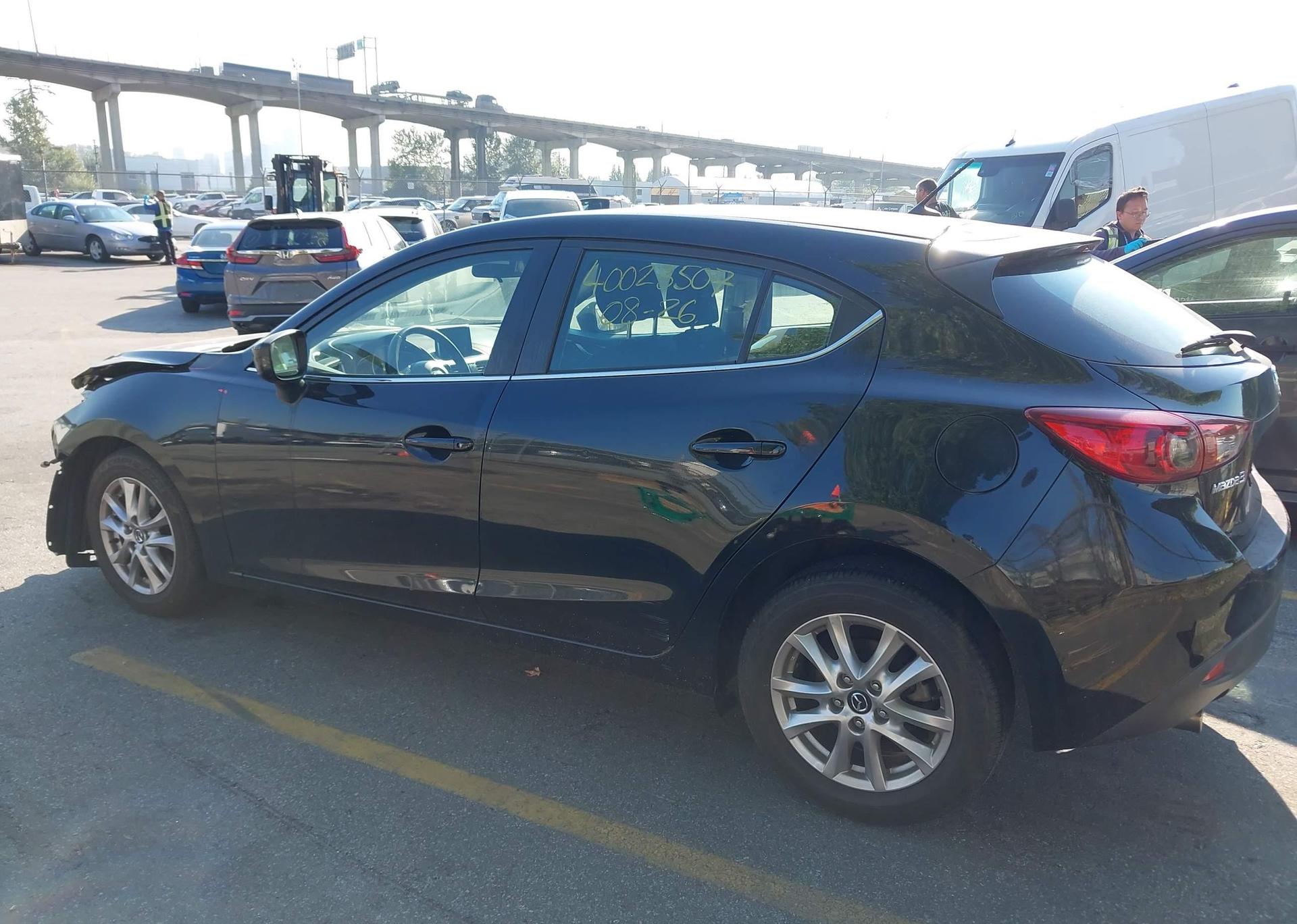 2015 MAZDA 3 TOURING