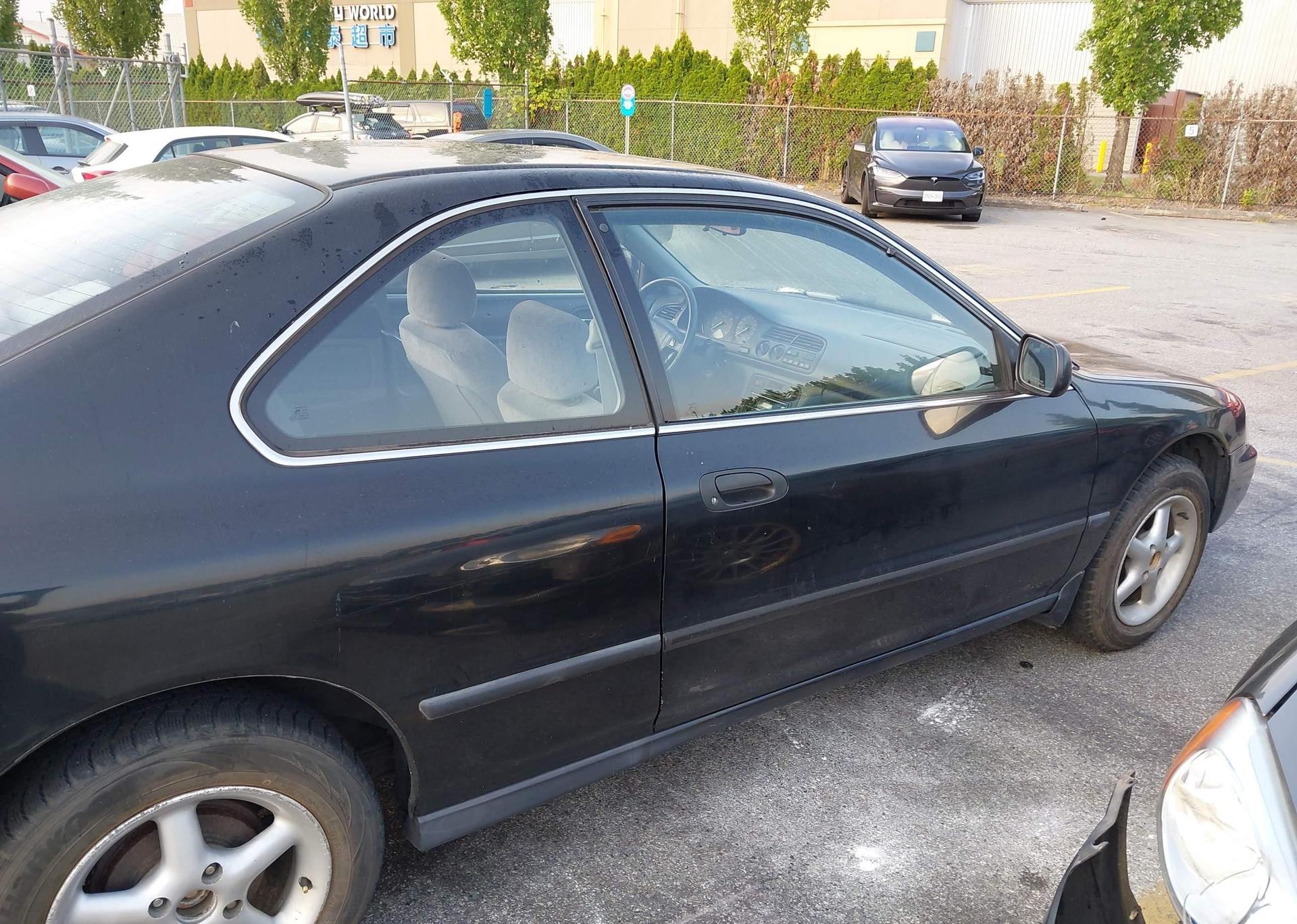 1995 HONDA ACCORD LX