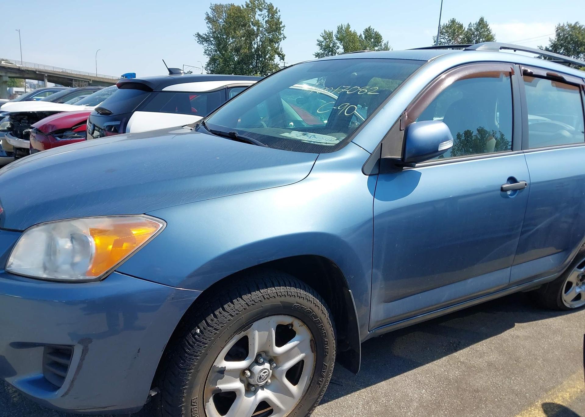 2011 TOYOTA RAV4