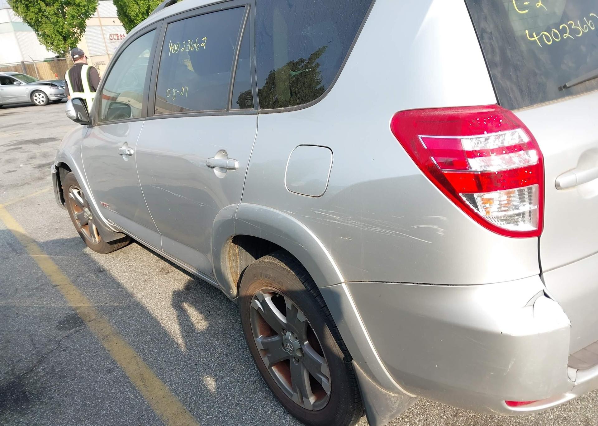 2011 TOYOTA RAV4