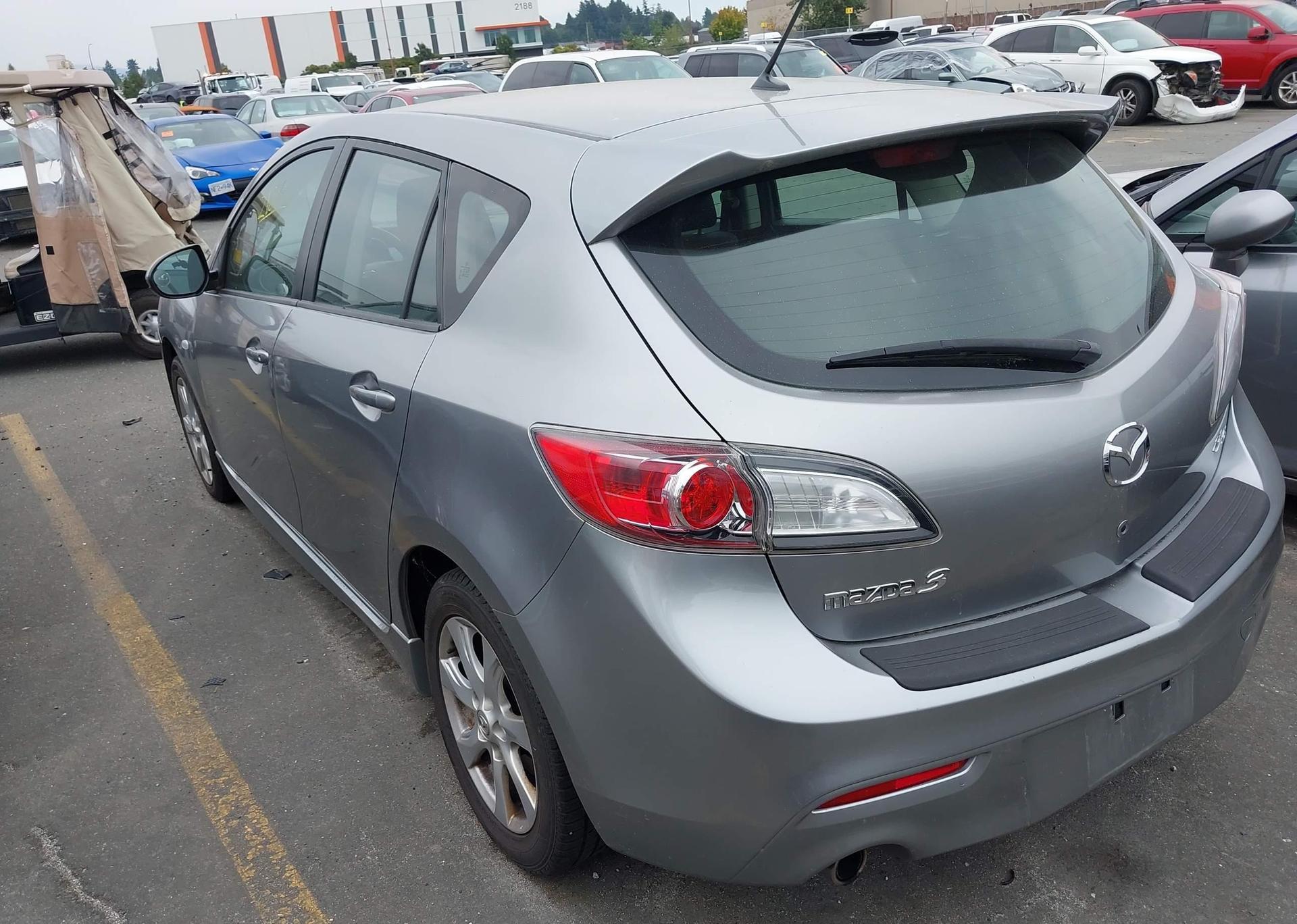 2010 MAZDA 3 S